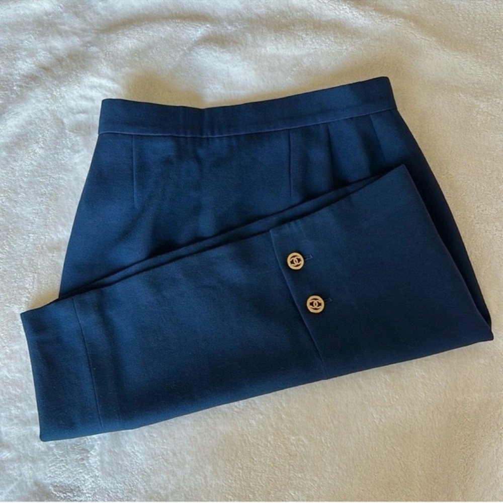CHANEL 1993 Collection CC Logo Button skirt size 8 M 40